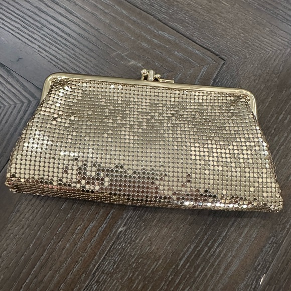 Whiting And Davis Gold Mesh Double Kisslock Clutch Wallet